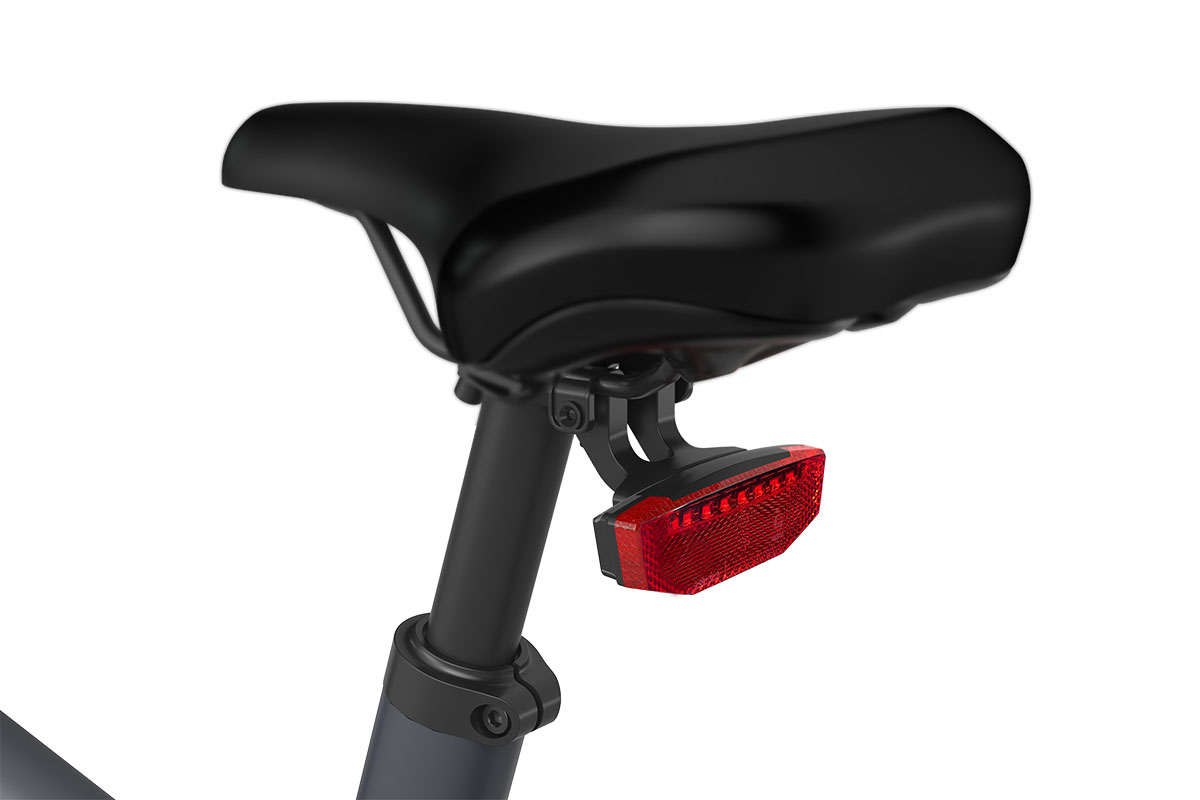 Rücklicht bei E-Bike unter dem Sattel angebracht